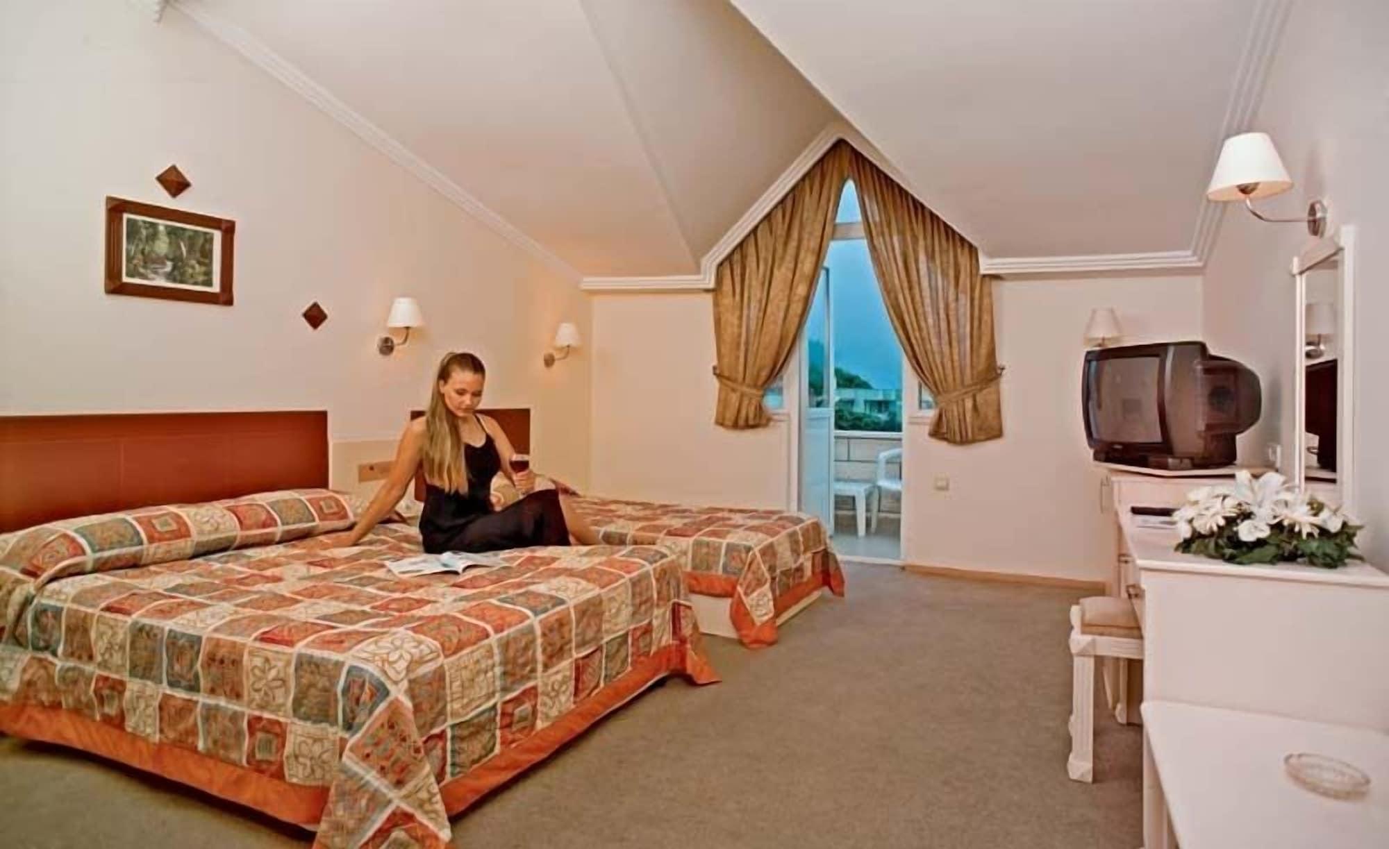 Havana Hotel Kemer Exterior photo